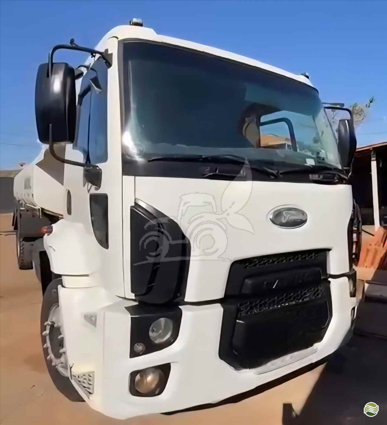 CAMINHAO FORD CARGO 2423 Tanque Pipa Cavalo 6x2 EP Máquinas e Implementos Agrícolas CRISTALINA GOIAS GO