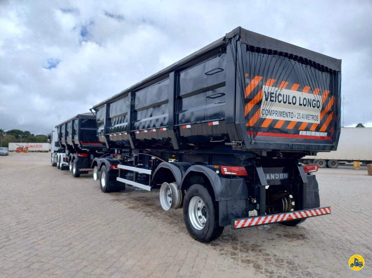 CARRETA RODOTREM BASCULANTE TB Trucks SAO JOSE DOS PINHAIS PARANÁ PR