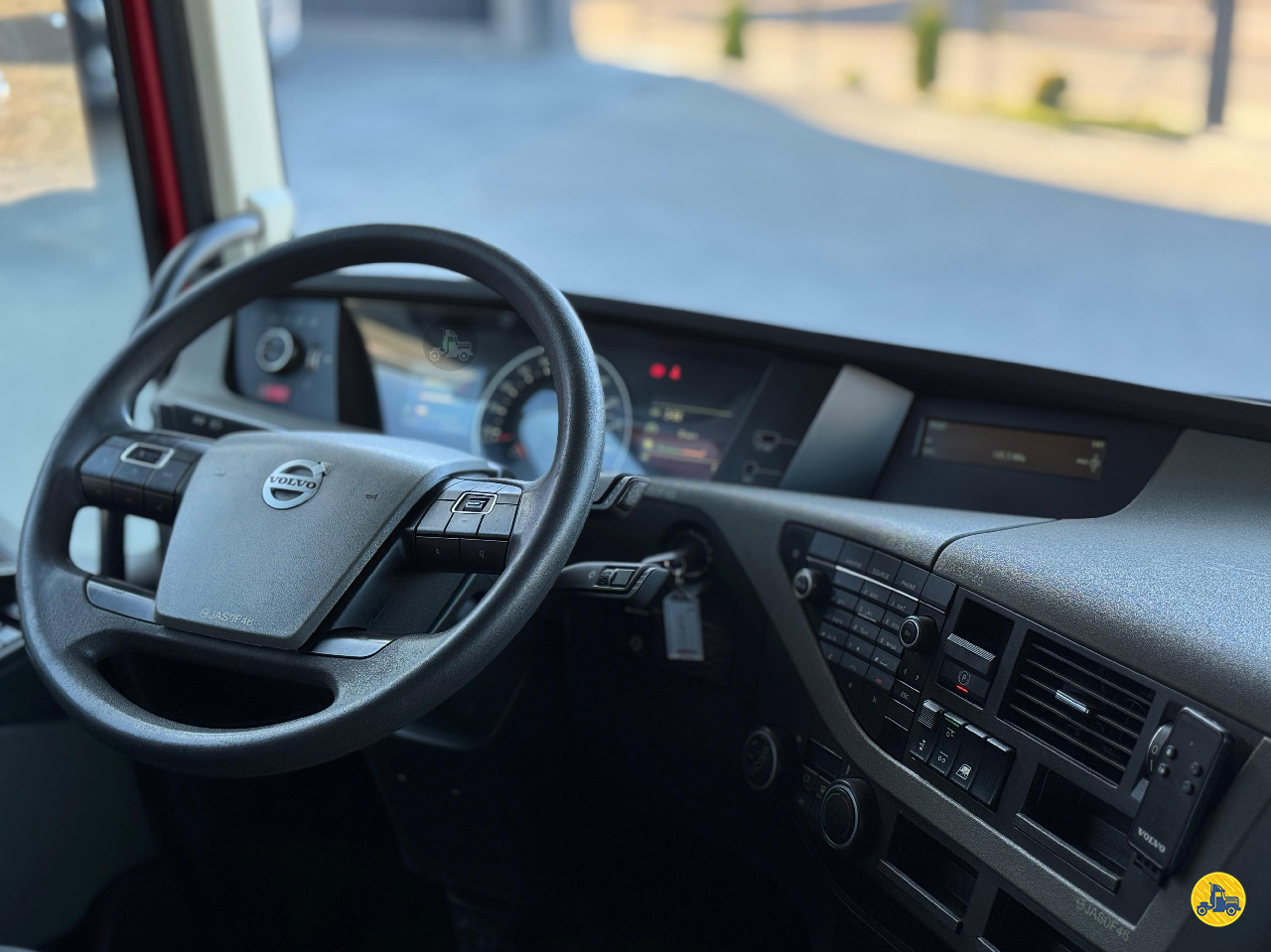 CAMINHAO VOLVO VOLVO FH 460 Cavalo Mecânico Cavalo 6x2 TB Trucks SAO JOSE DOS PINHAIS PARANÁ PR