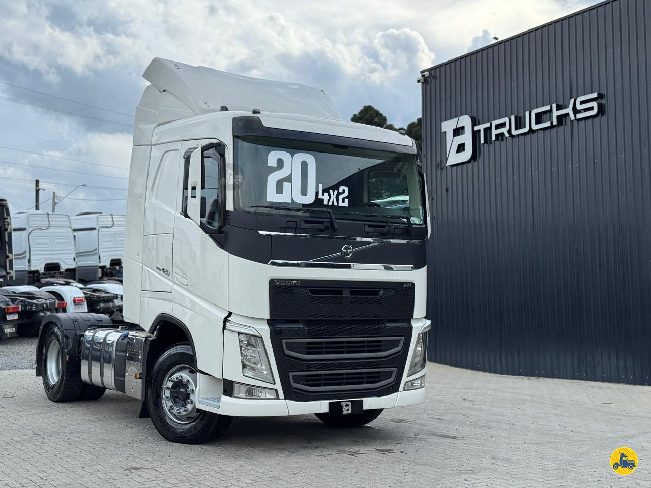 CAMINHAO VOLVO VOLVO FH 420 Cavalo Mecânico Cavalo 4x2 TB Trucks SAO JOSE DOS PINHAIS PARANÁ PR