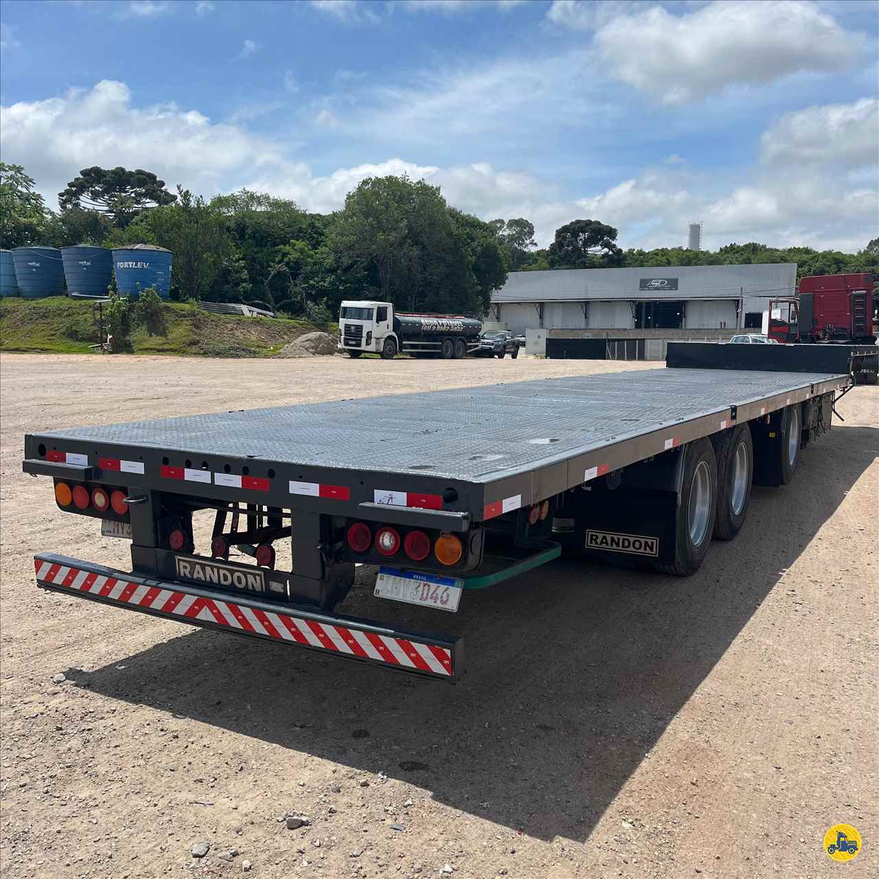 CARRETA SEMI-REBOQUE PRANCHA Rebaixada Auto RF Caminhões e Carretas CURITIBA PARANÁ PR