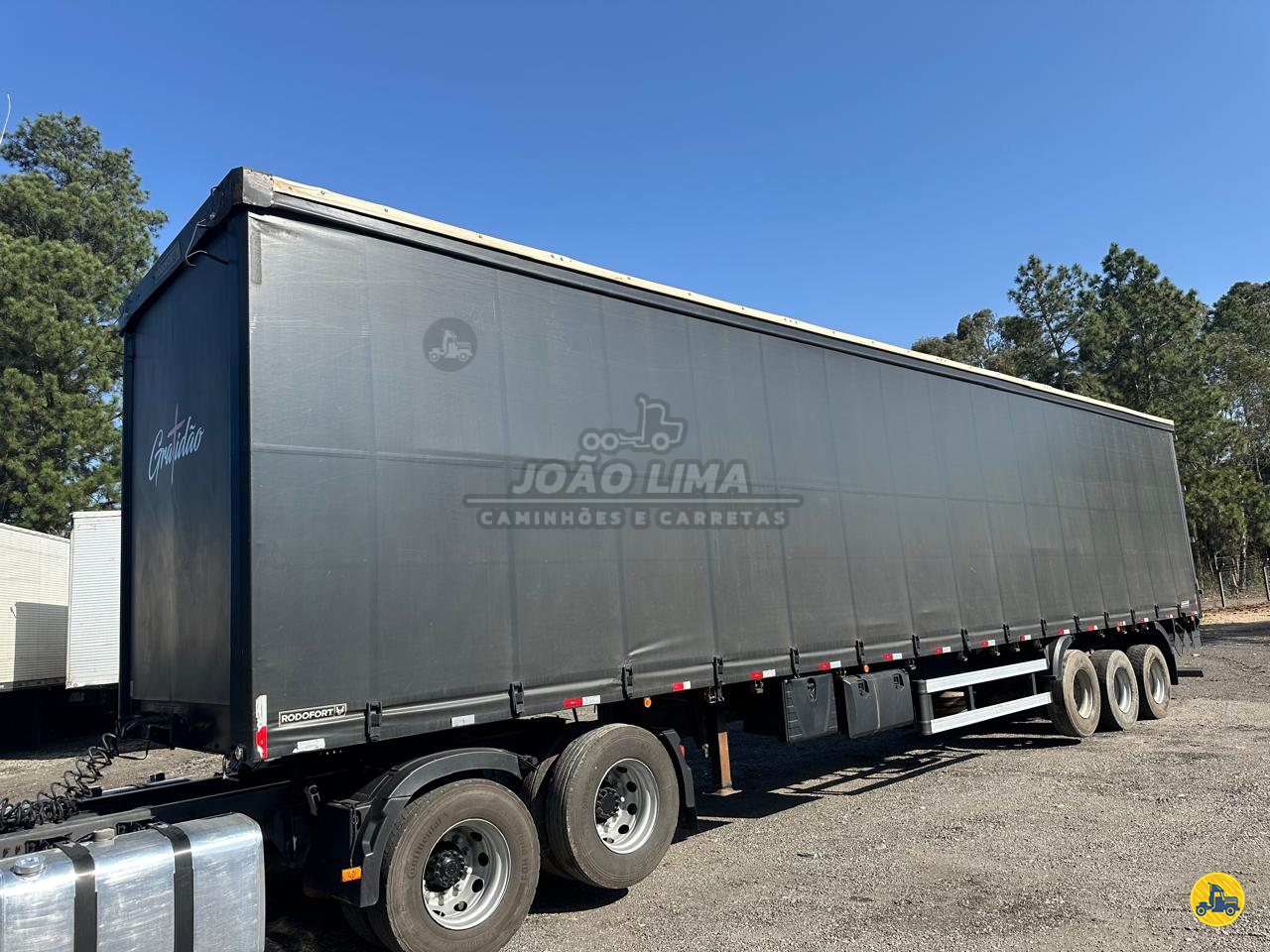 CARRETA SEMI-REBOQUE BAU SIDER Reta João Lima Caminhões SAO JOSE DOS PINHAIS PARANÁ PR
