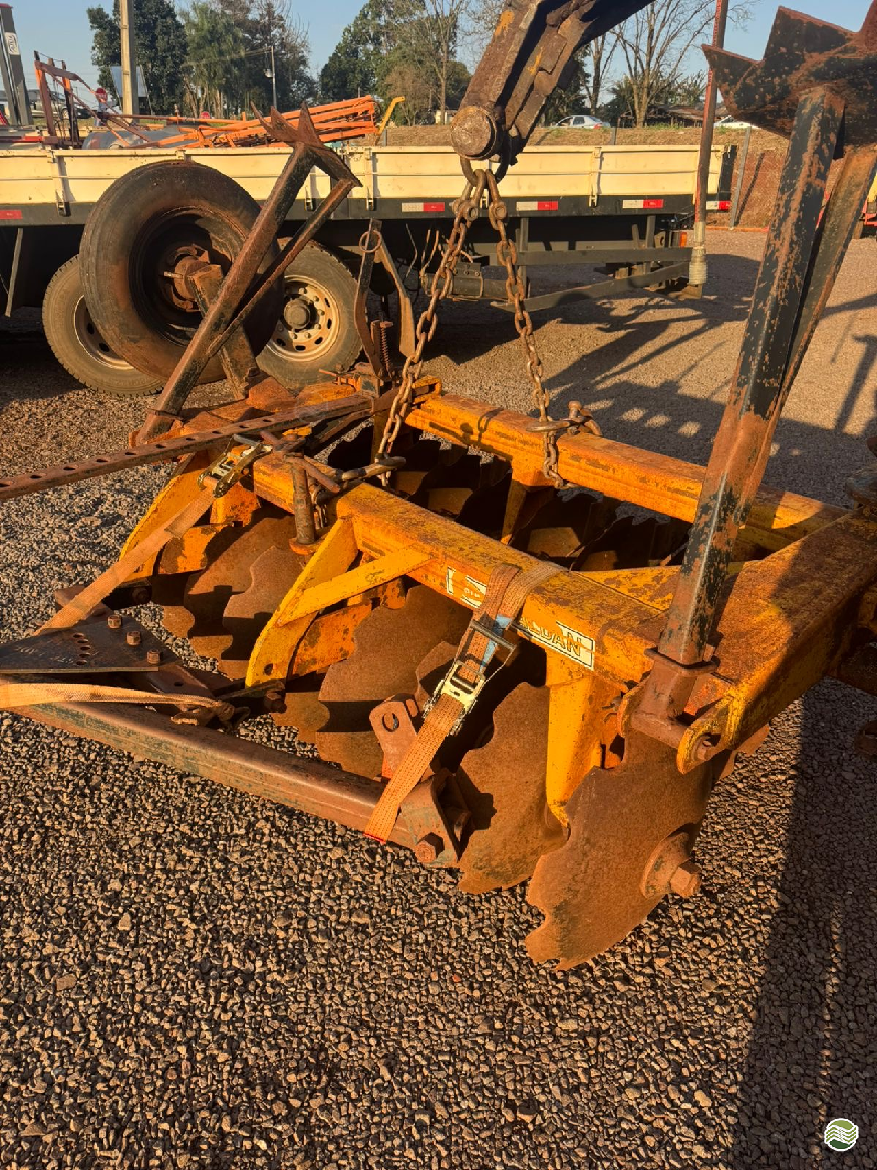 IMPLEMENTOS AGRICOLAS GRADE ARADORA ARADORA 16 DISCOS Toledo Tratores PR TOLEDO PARANÁ PR