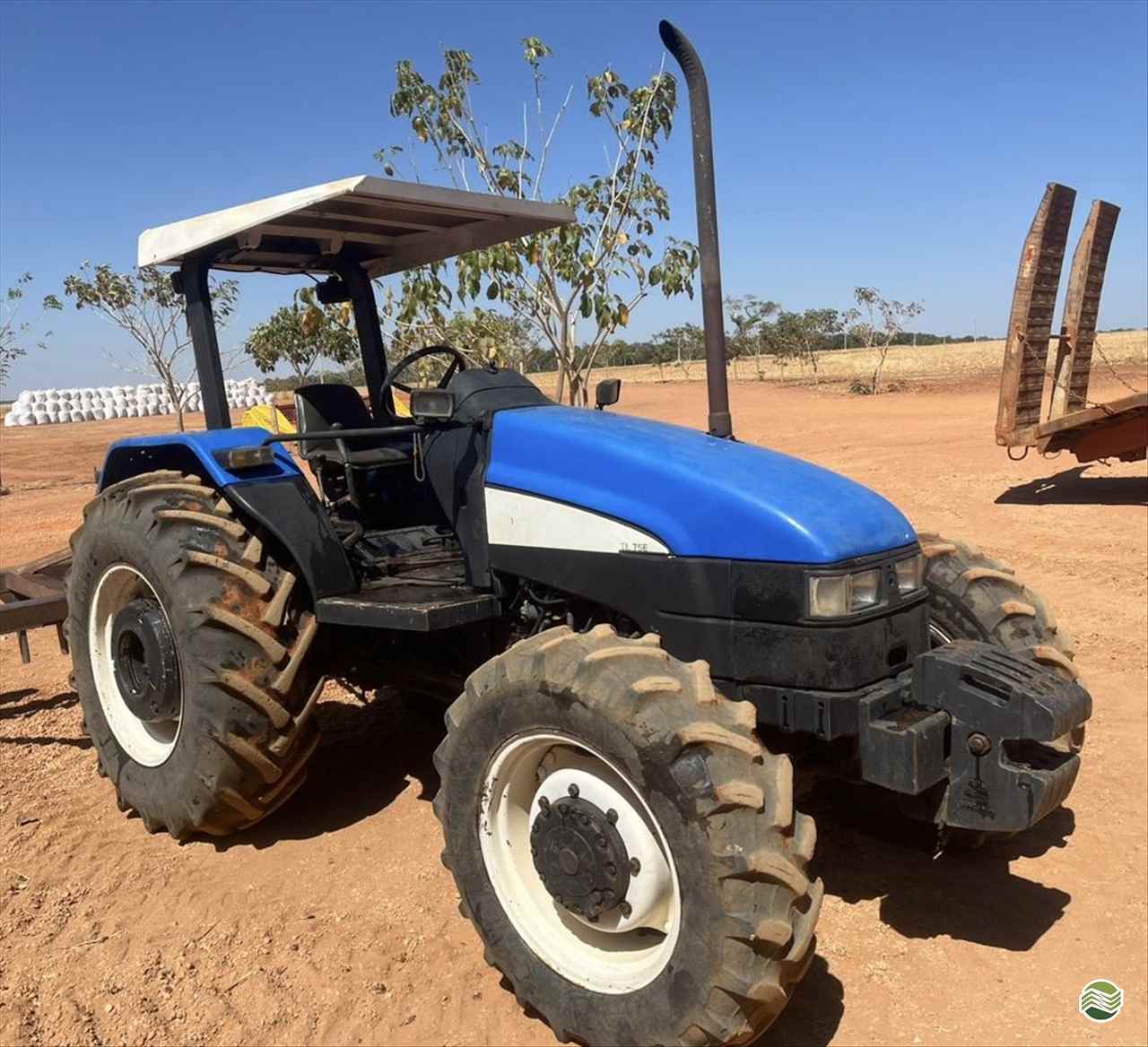 TRATOR NEW HOLLAND NEW TL 75 Tração 4x4 Rio Claro Agropeças SAO JOSE DO RIO CLARO MATO GROSSO MT