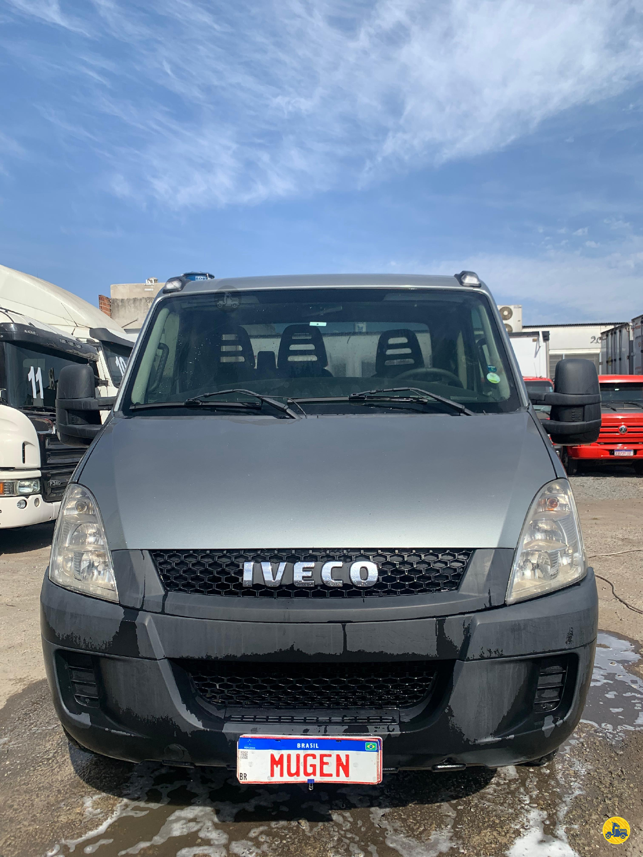 CAMINHAO IVECO DAILY 35s14 Plataforma Guincho Toco 4x2 Mugen Caminhões GUARULHOS SÃO PAULO SP