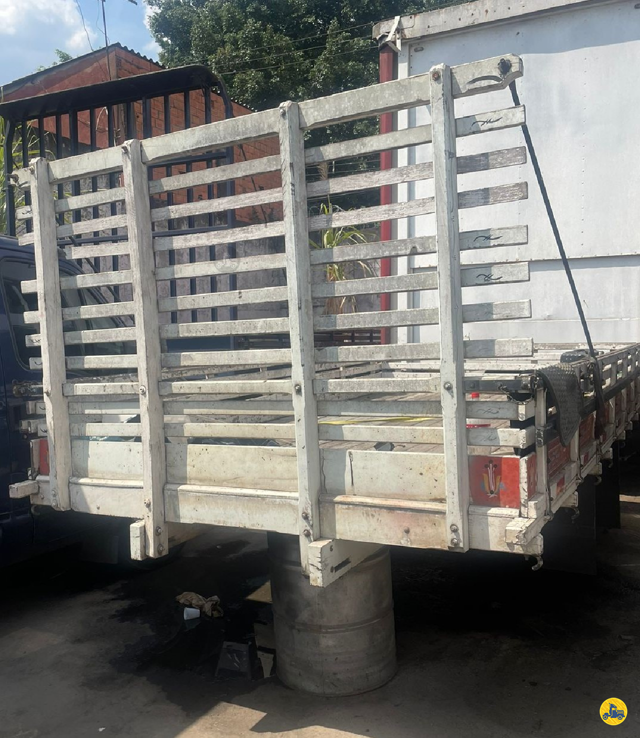 CARROCERIA SOBRE CHASSI  UTILITARIOS CARGA SECA Mugen Caminhões GUARULHOS SÃO PAULO SP