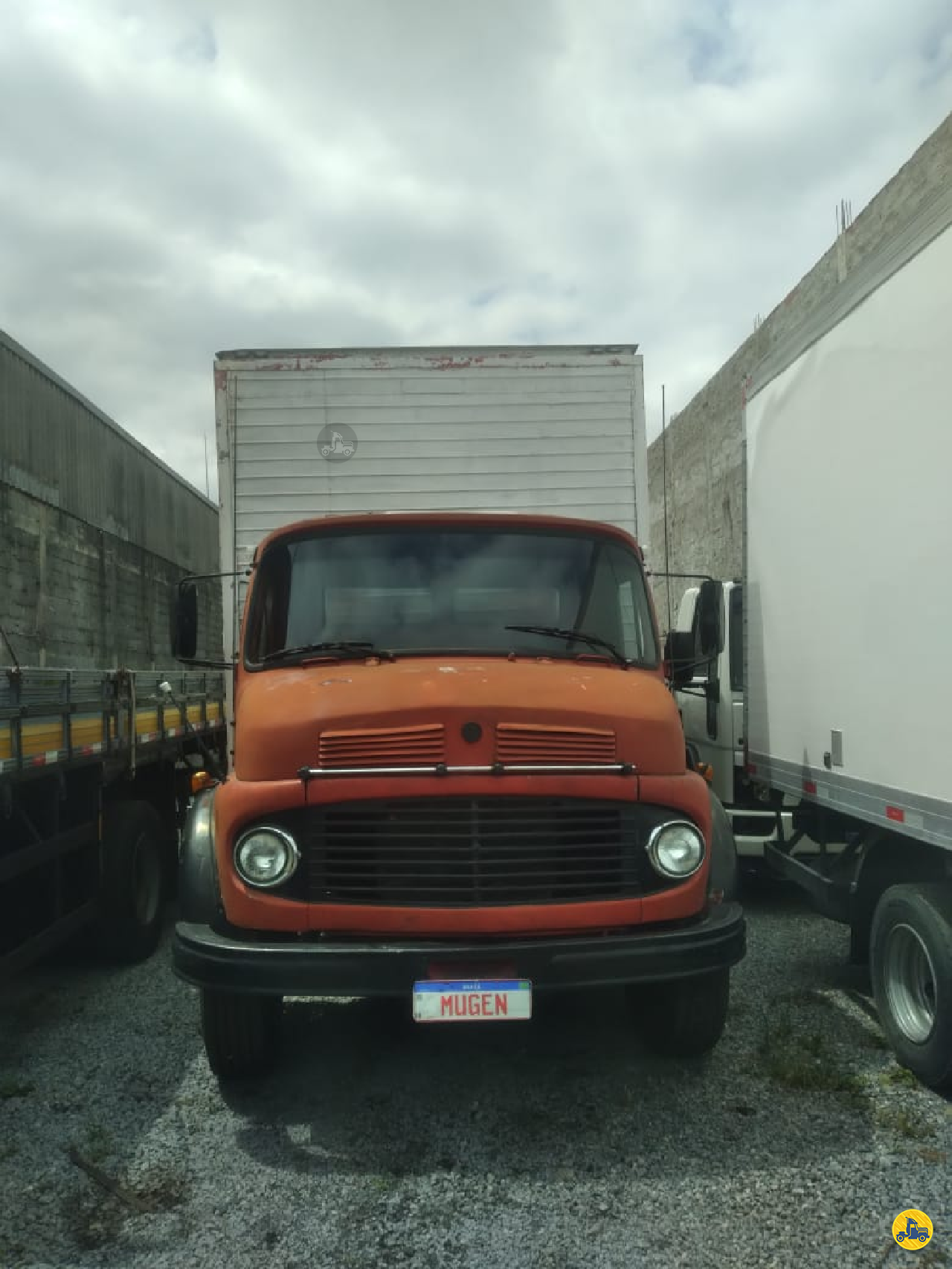 CAMINHAO MERCEDES-BENZ MB 1113 Baú Furgão Toco 4x2 Mugen Caminhões GUARULHOS SÃO PAULO SP
