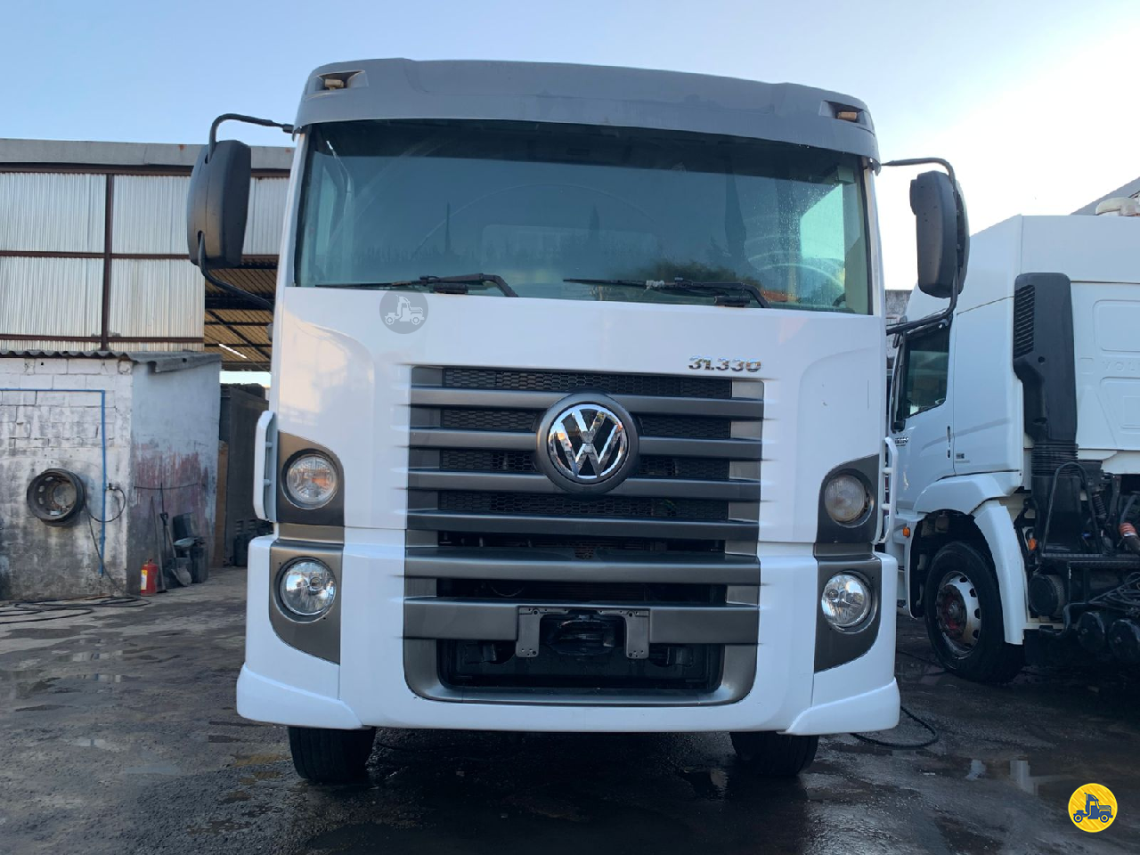 CAMINHAO VOLKSWAGEN VW 31330 Caçamba Basculante Traçado 6x4 Mugen Caminhões GUARULHOS SÃO PAULO SP