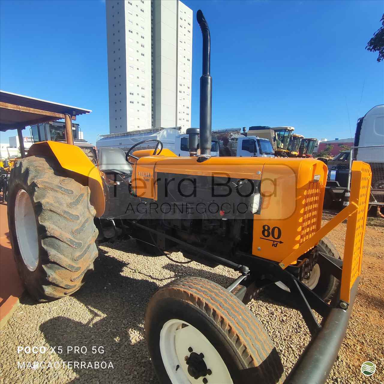 TRATOR VALMET VALMET 80 Tração 4x2 Terra Boa Agronegócios JATAI GOIAS GO