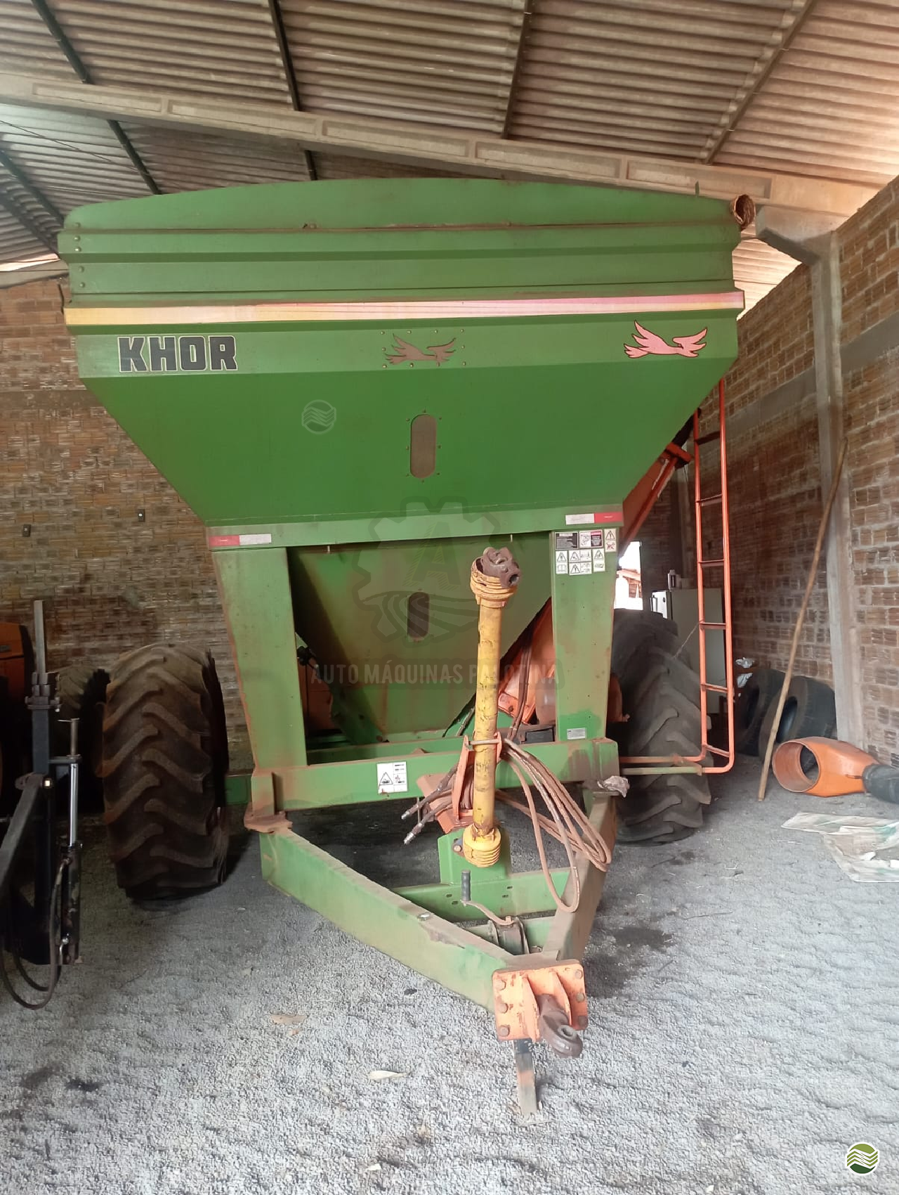 IMPLEMENTOS AGRICOLAS CARRETA BAZUKA GRANELEIRA 15000 Auto Máquinas Palotina PALOTINA PARANÁ PR