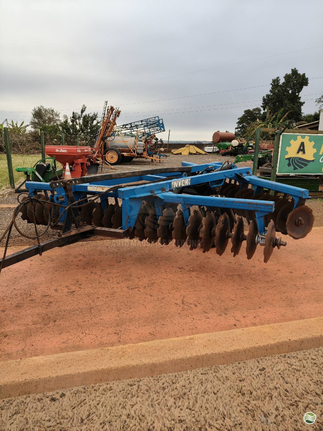 IMPLEMENTOS AGRICOLAS GRADE NIVELADORA NIVELADORA 44 DISCOS Auto Máquinas Palotina PALOTINA PARANÁ PR