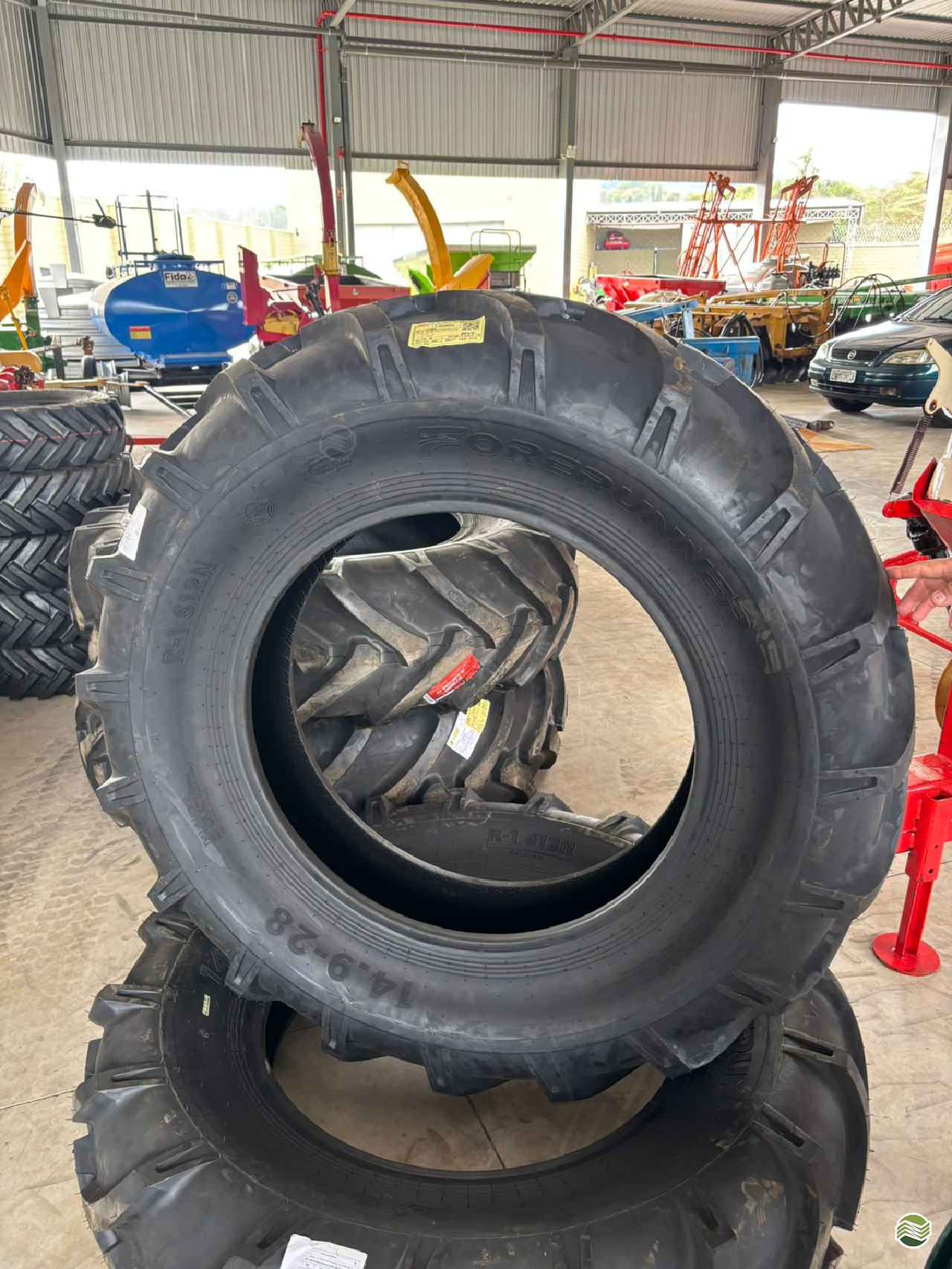 PEÇAS A VENDA TRATORES PNEUS AGRÍCOLAS Campo Tratores SAO CARLOS SÃO PAULO SP