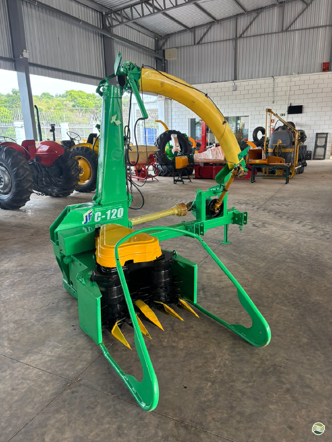 FORRAGEM E FENO JF COLHEDORA JF C 120 AT Campo Tratores SAO CARLOS SÃO PAULO SP