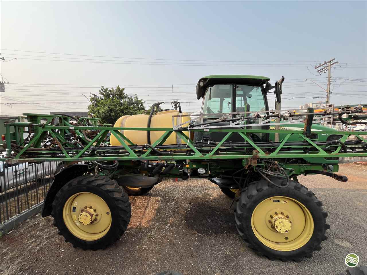 PULVERIZADOR JOHN DEERE JOHN DEERE 4630 Tração 4x2 Agricola Bavaria ROLANDIA PARANÁ PR