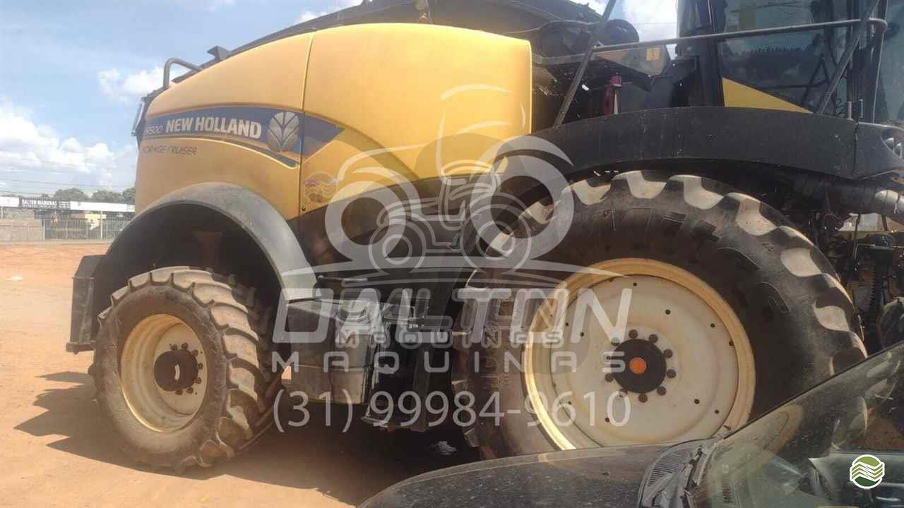 FORRAGEM E FENO NEW HOLLAND FORRAGEIRA FR500 Dalton Máquinas POMPEU MINAS GERAIS MG