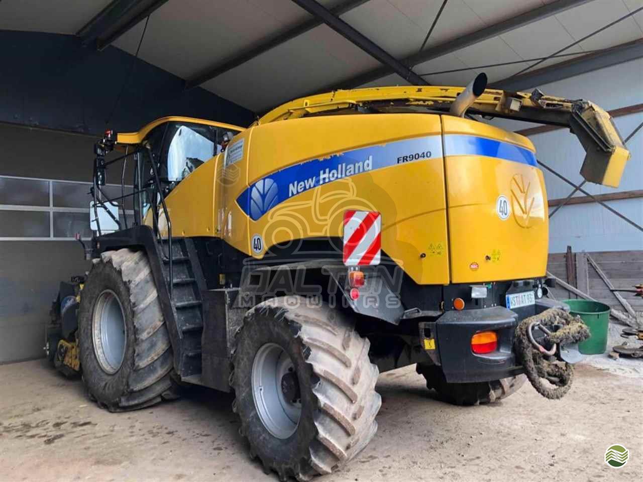 FORRAGEM E FENO NEW HOLLAND FORRAGEIRA FR9060 Dalton Máquinas POMPEU MINAS GERAIS MG