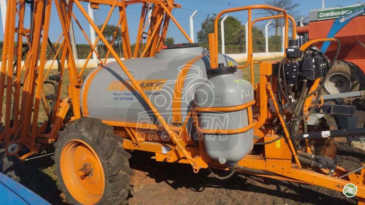 PULVERIZADOR JACTO COLUMBIA AD18 Arrasto Dalton Máquinas POMPEU MINAS GERAIS MG