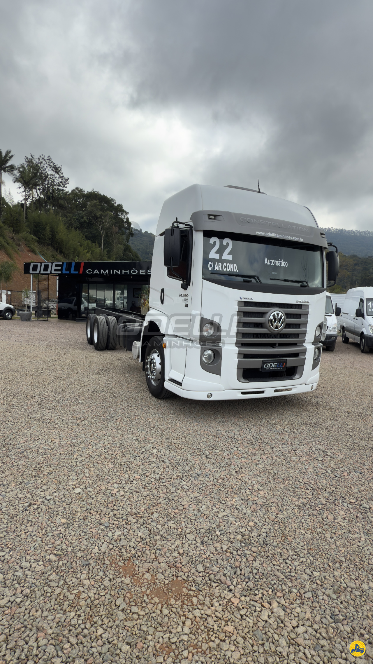 CAMINHAO VOLKSWAGEN VW 24280 Chassis Truck 6x2 Odelli Caminhões  RIO DO SUL SANTA CATARINA SC