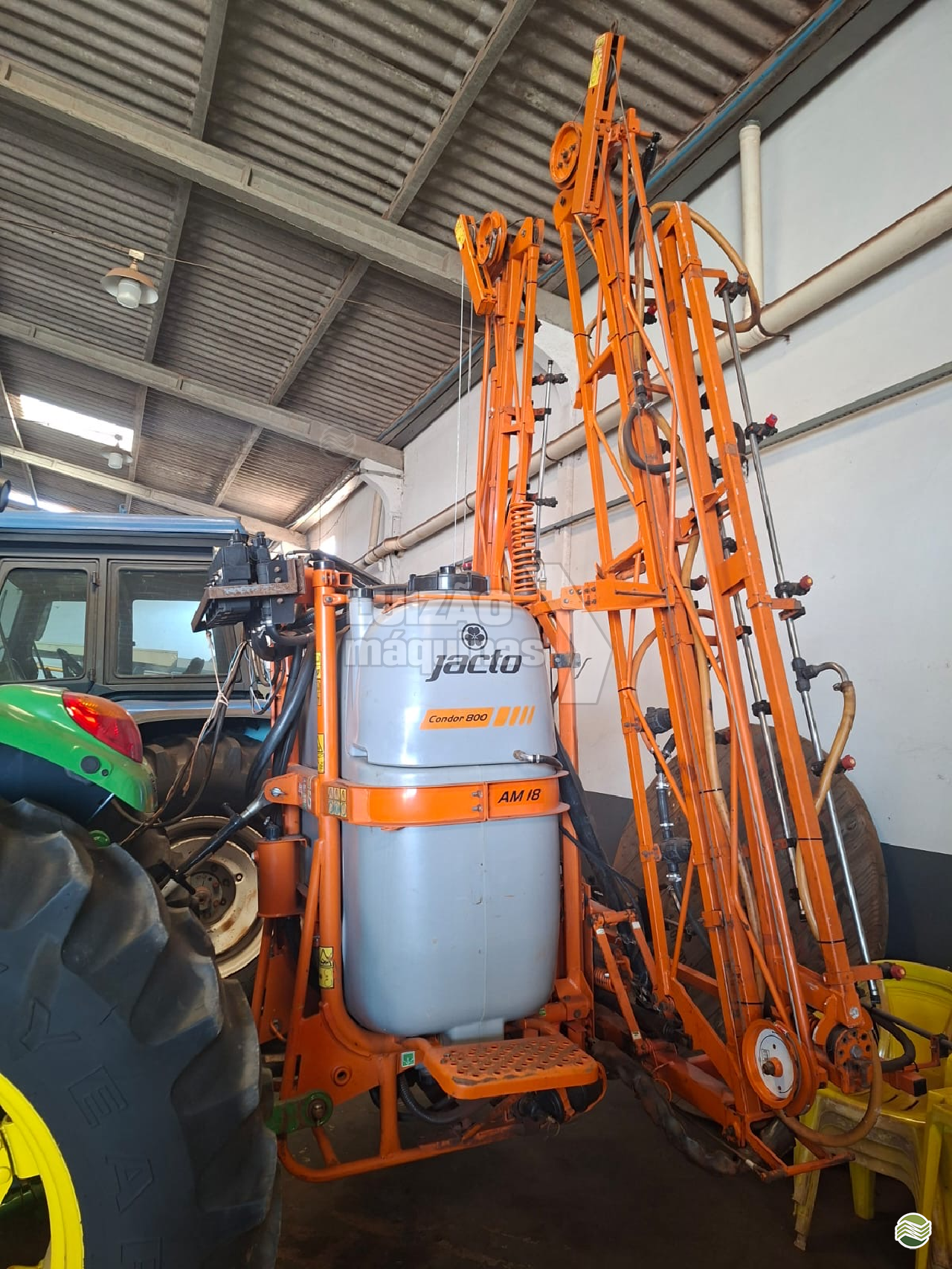 PULVERIZADOR JACTO CONDOR 800 AM18 Acoplado Hidráulico Luizão Máquinas Agrícolas UMUARAMA PARANÁ PR