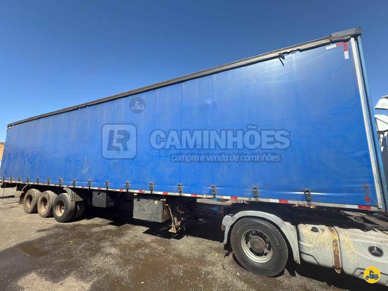 BAU SIDER de LR Caminhões