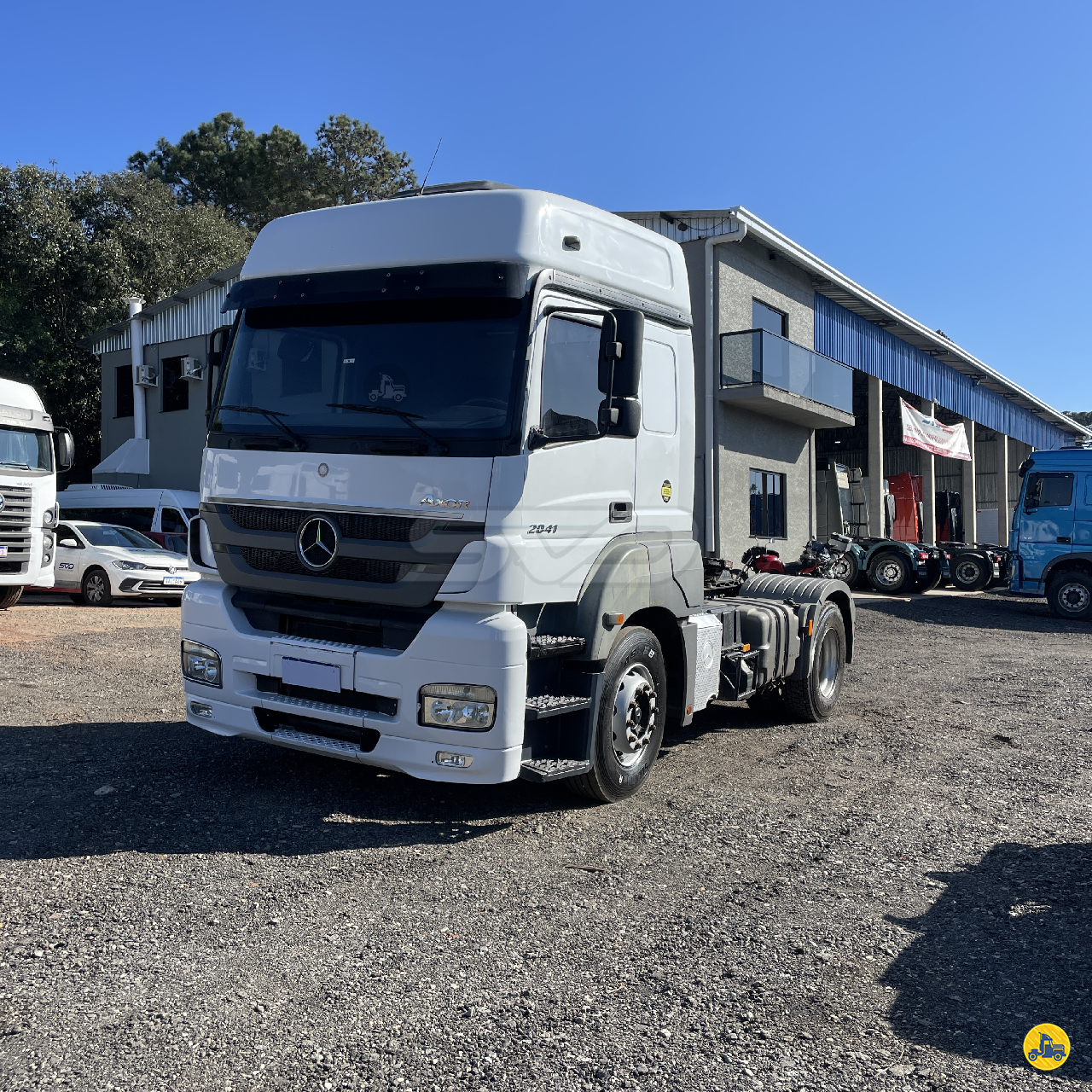 CAMINHAO MERCEDES-BENZ MB 2041 Cavalo Mecânico Cavalo 4x2 SVD Seminovos CURITIBA PARANÁ PR