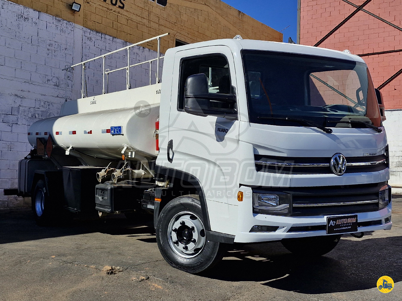 CAMINHAO VOLKSWAGEN VW 11180 Tanque Aço 3/4 4x2 Autobom Multimarcas CONTAGEM MINAS GERAIS MG