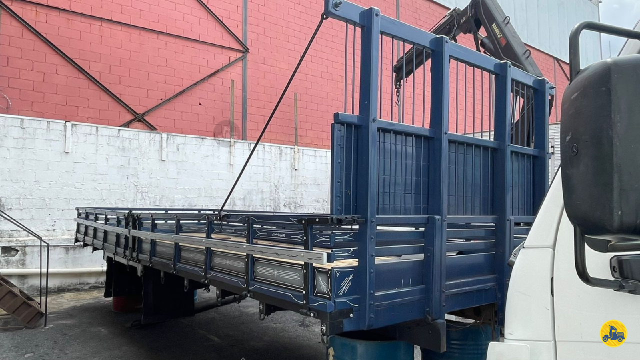 CARROCERIA SOBRE CHASSI  CAMINHAO 3/4 CARGA SECA Autobom Multimarcas CONTAGEM MINAS GERAIS MG