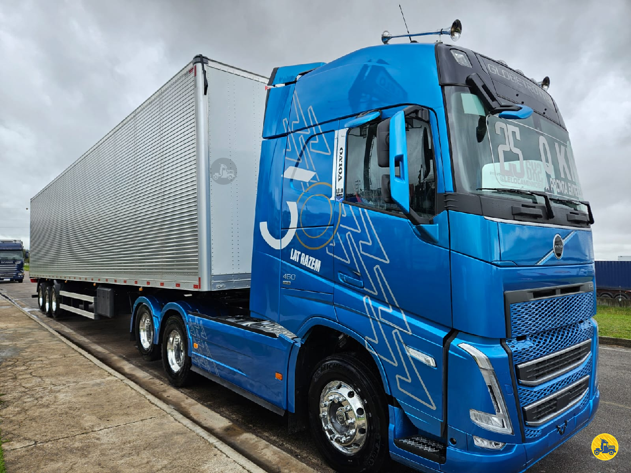 VOLVO FH 460 de Lelo Caminhões