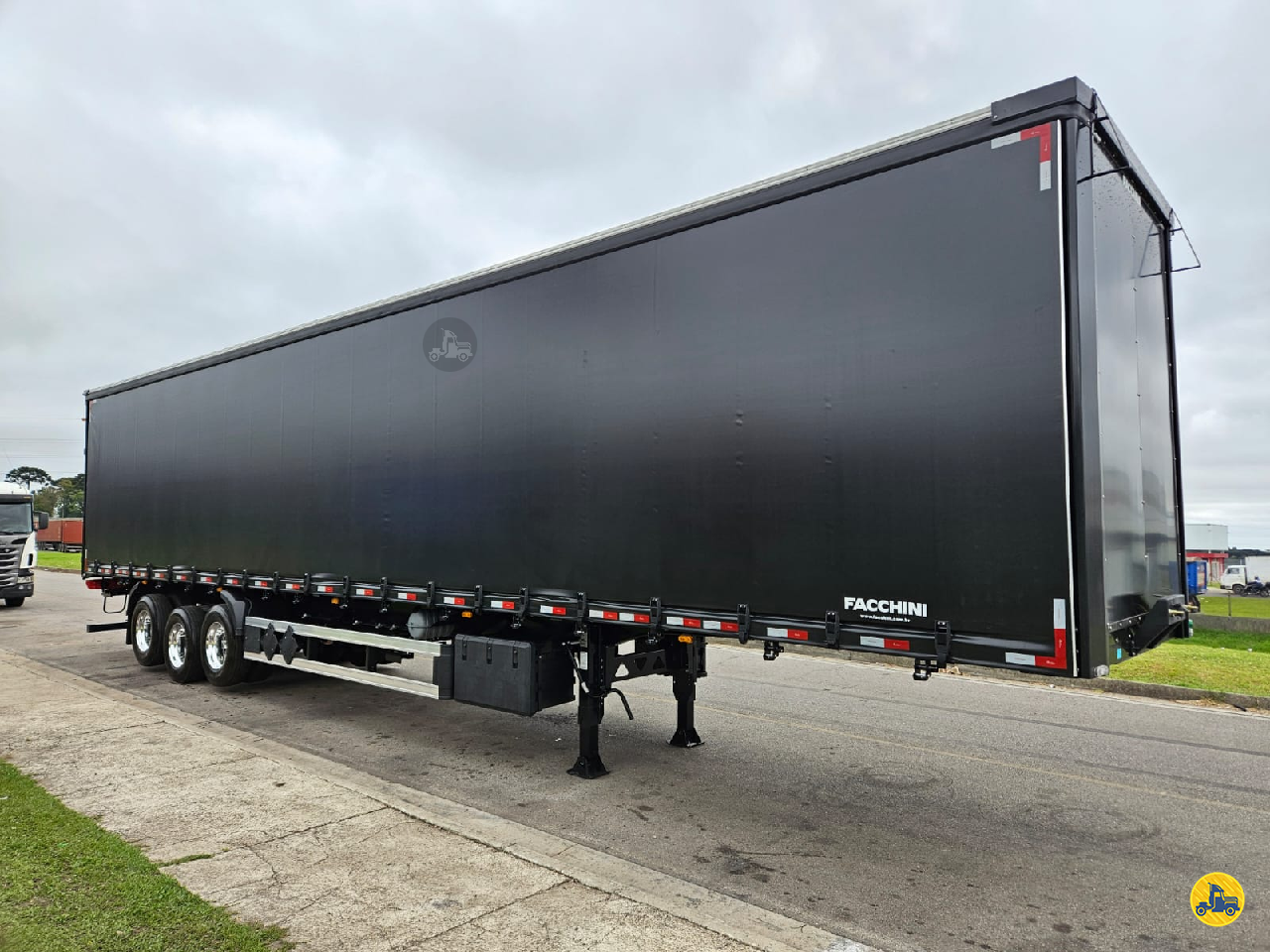 CARRETA SEMI-REBOQUE BAU SIDER Reta Lelo Caminhões CURITIBA PARANÁ PR