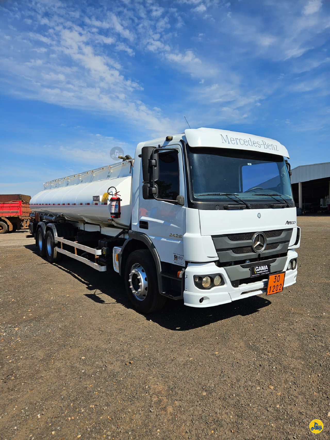 CAMINHAO MERCEDES-BENZ MB 2426 Tanque Aço Truck 6x2 Gama Caminhões e Utilitários CATANDUVA SÃO PAULO SP