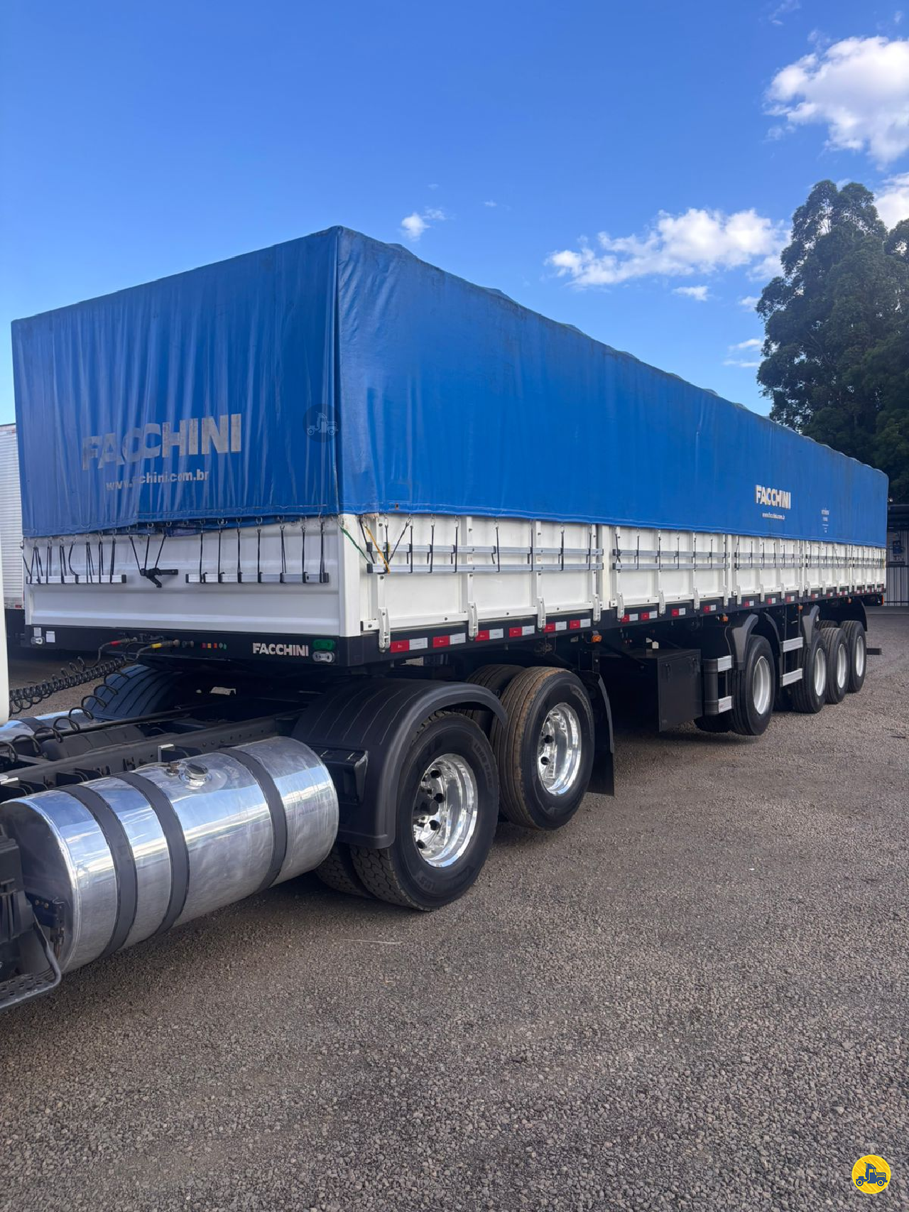 CARRETA SEMI-REBOQUE GRANELEIRO Chapecó Baús CHAPECO SANTA CATARINA SC