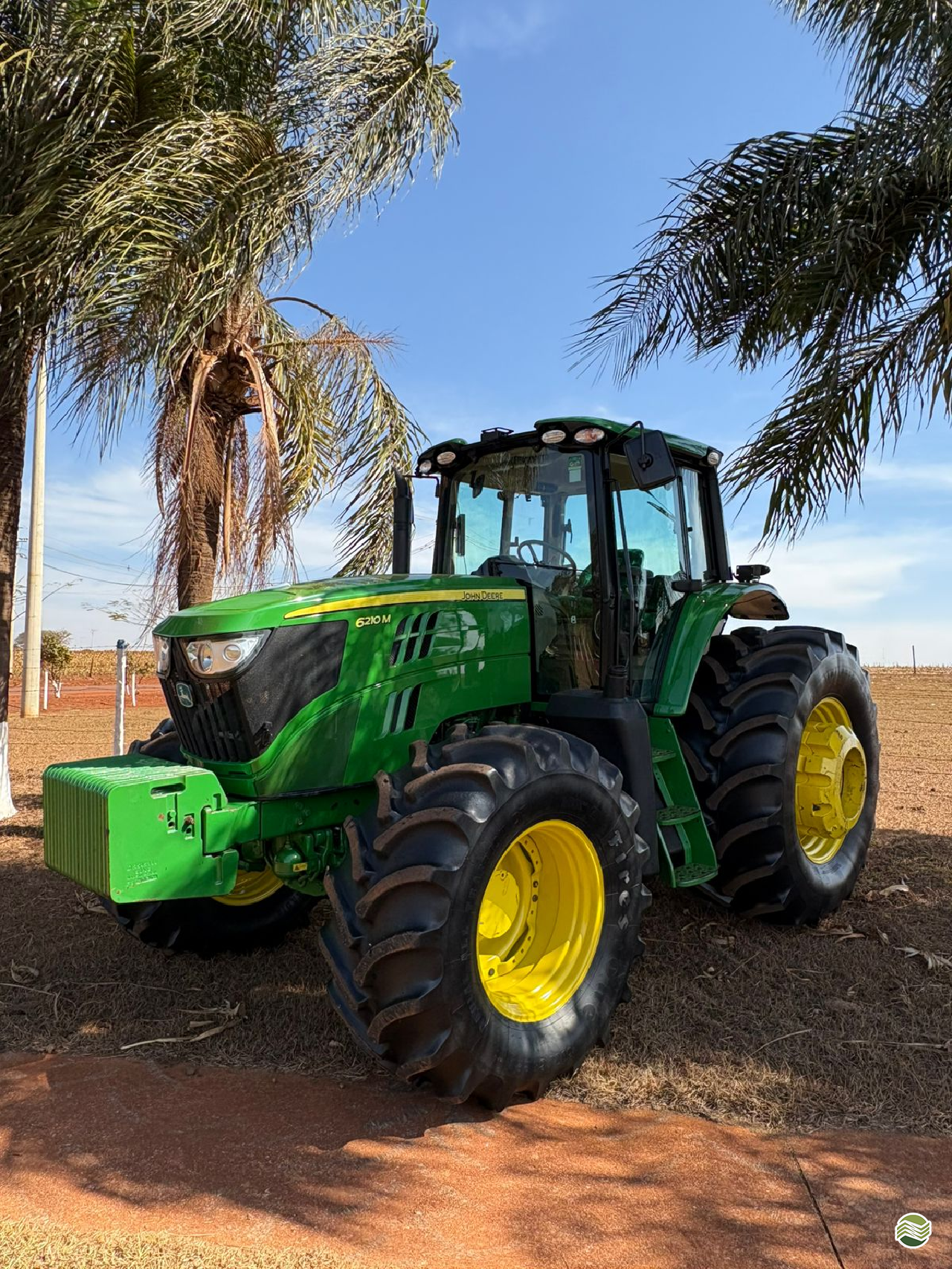 TRATOR JOHN DEERE JOHN DEERE 6210M Tração 4x4 LF Máquinas Agrícolas SP MIGUELOPOLIS SÃO PAULO SP