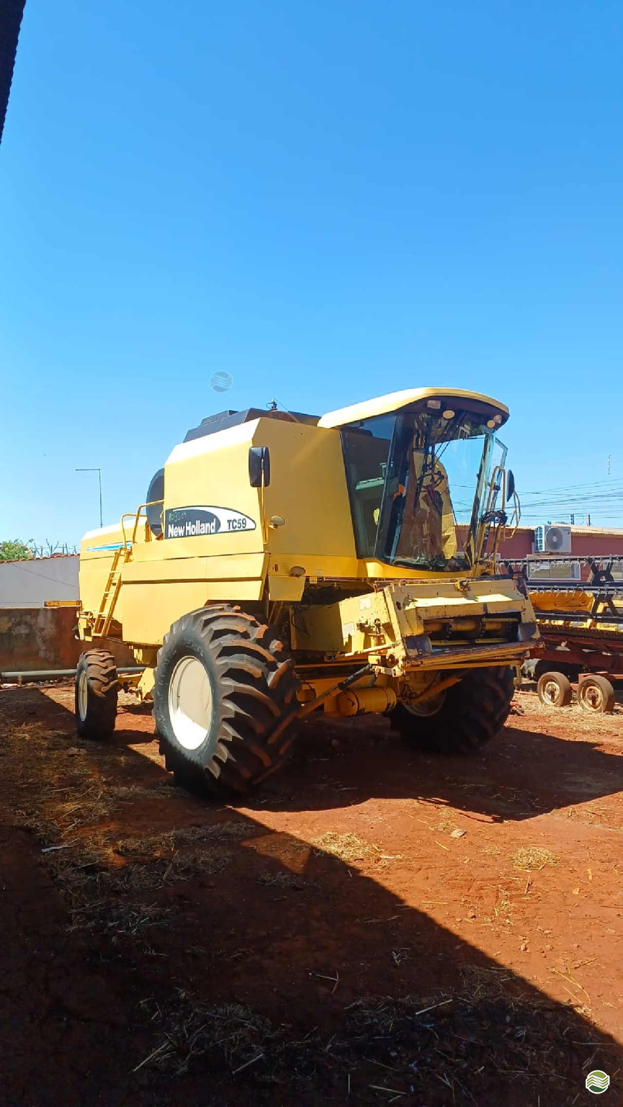 COLHEITADEIRA NEW HOLLAND TC 59 LF Máquinas Agrícolas SP MIGUELOPOLIS SÃO PAULO SP
