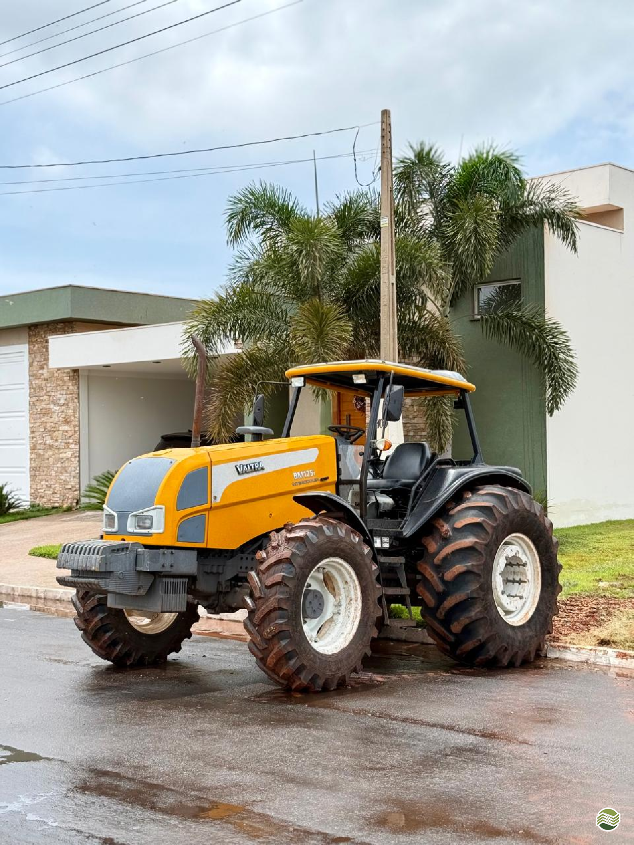 TRATOR VALTRA VALTRA BM 125 Tração 4x4 LF Máquinas Agrícolas SP MIGUELOPOLIS SÃO PAULO SP