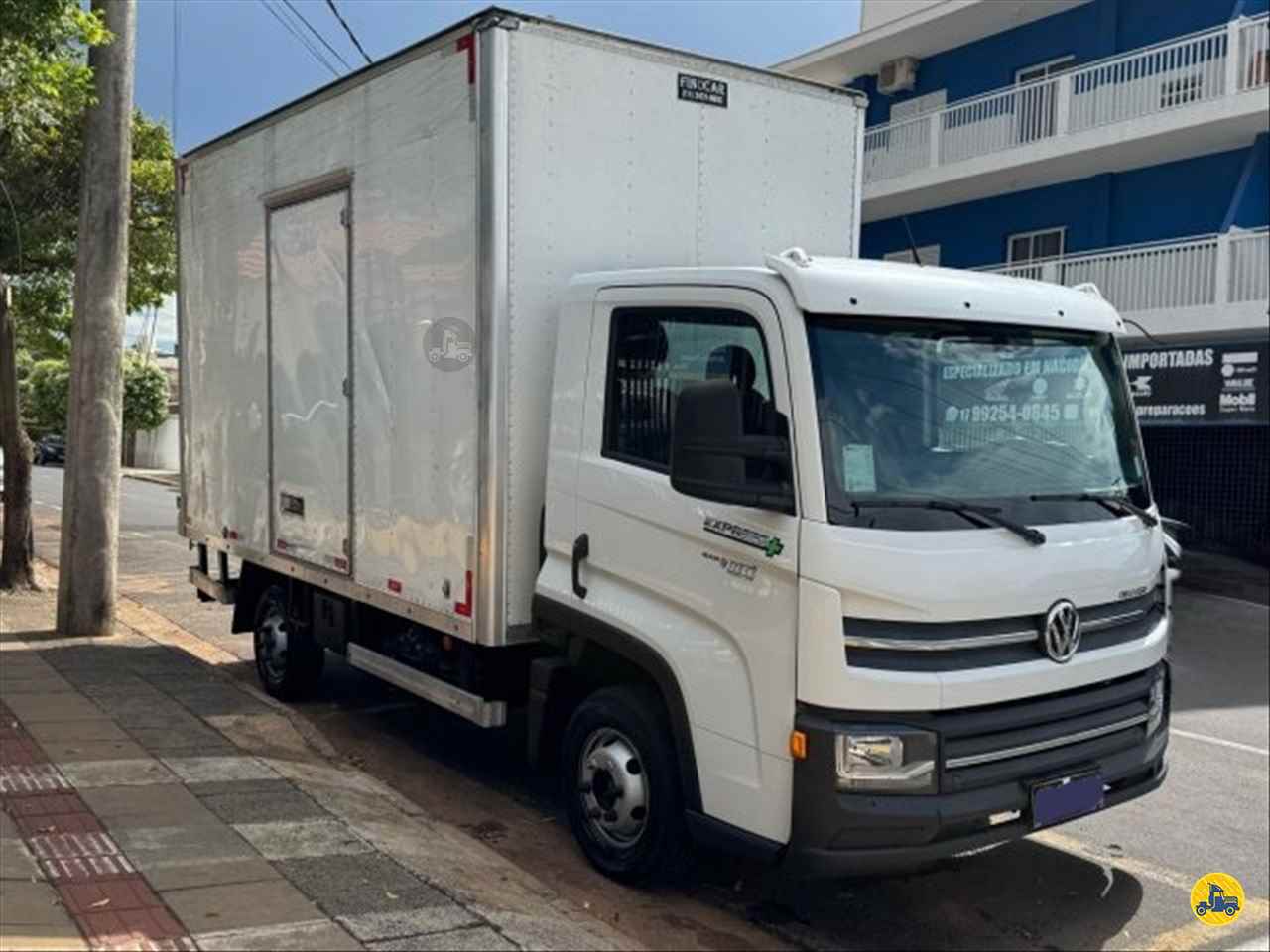 CAMINHAO VOLKSWAGEN DELIVERY EXPRESS Baú Furgão 3/4 4x2 Gazola Caminhões São José do Rio Preto SÃO PAULO SP