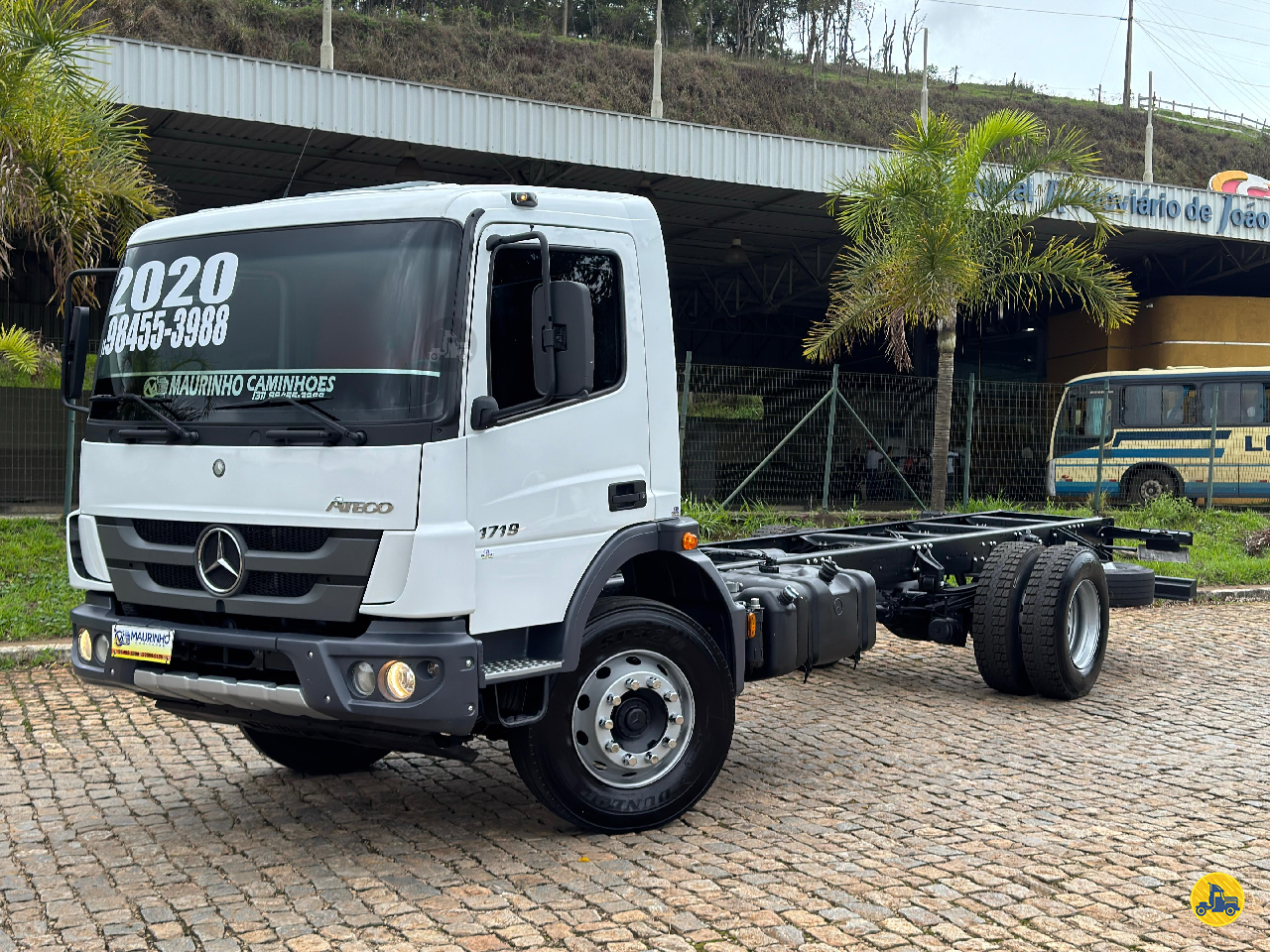 CAMINHAO MERCEDES-BENZ MB 1719 Chassis Toco 4x2 Maurinho Caminhões JOAO MONLEVADE MINAS GERAIS MG