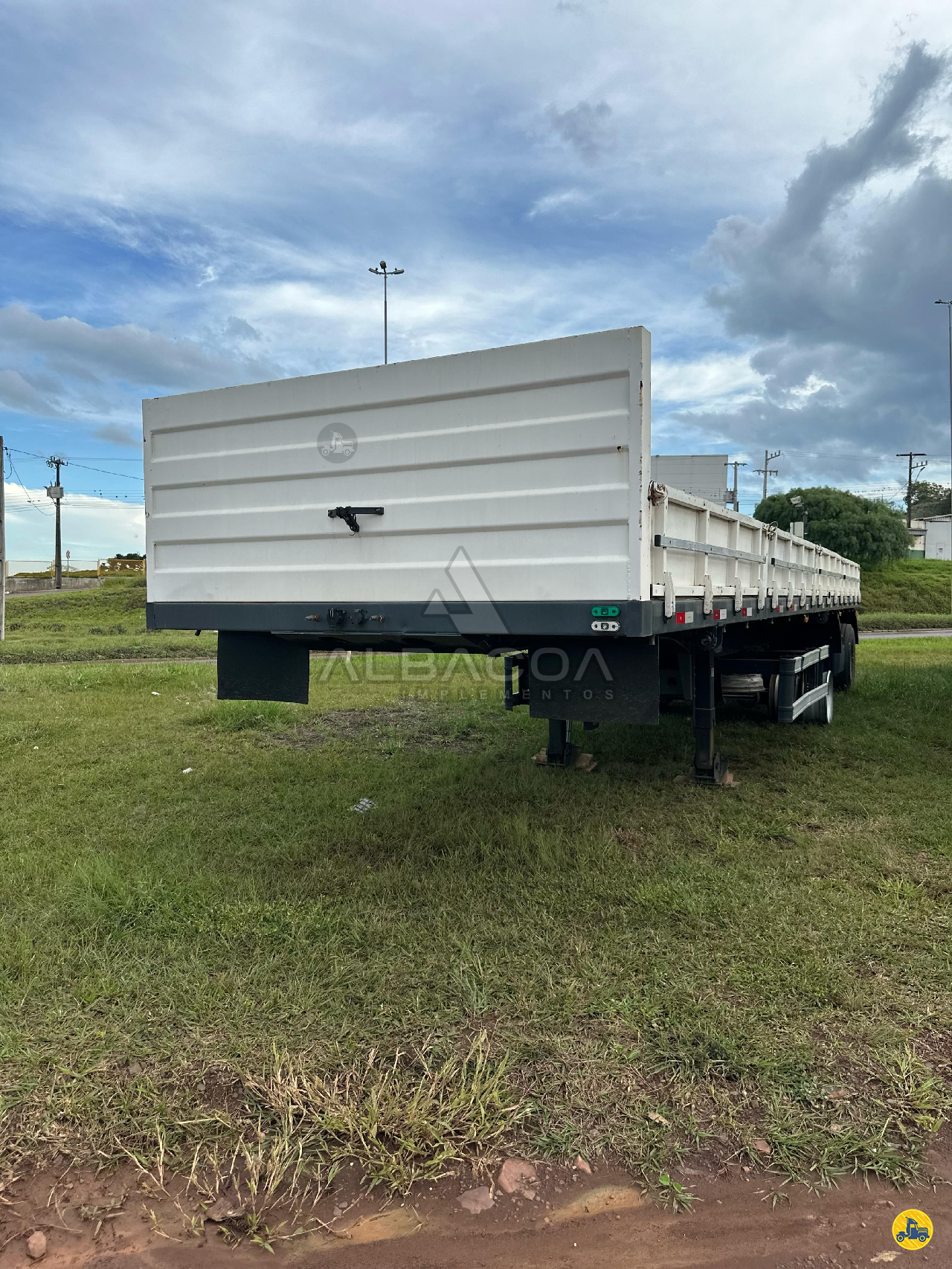 CARRETA SEMI-REBOQUE CARGA SECA Albacoa Implementos - NOMA JOACABA SANTA CATARINA SC