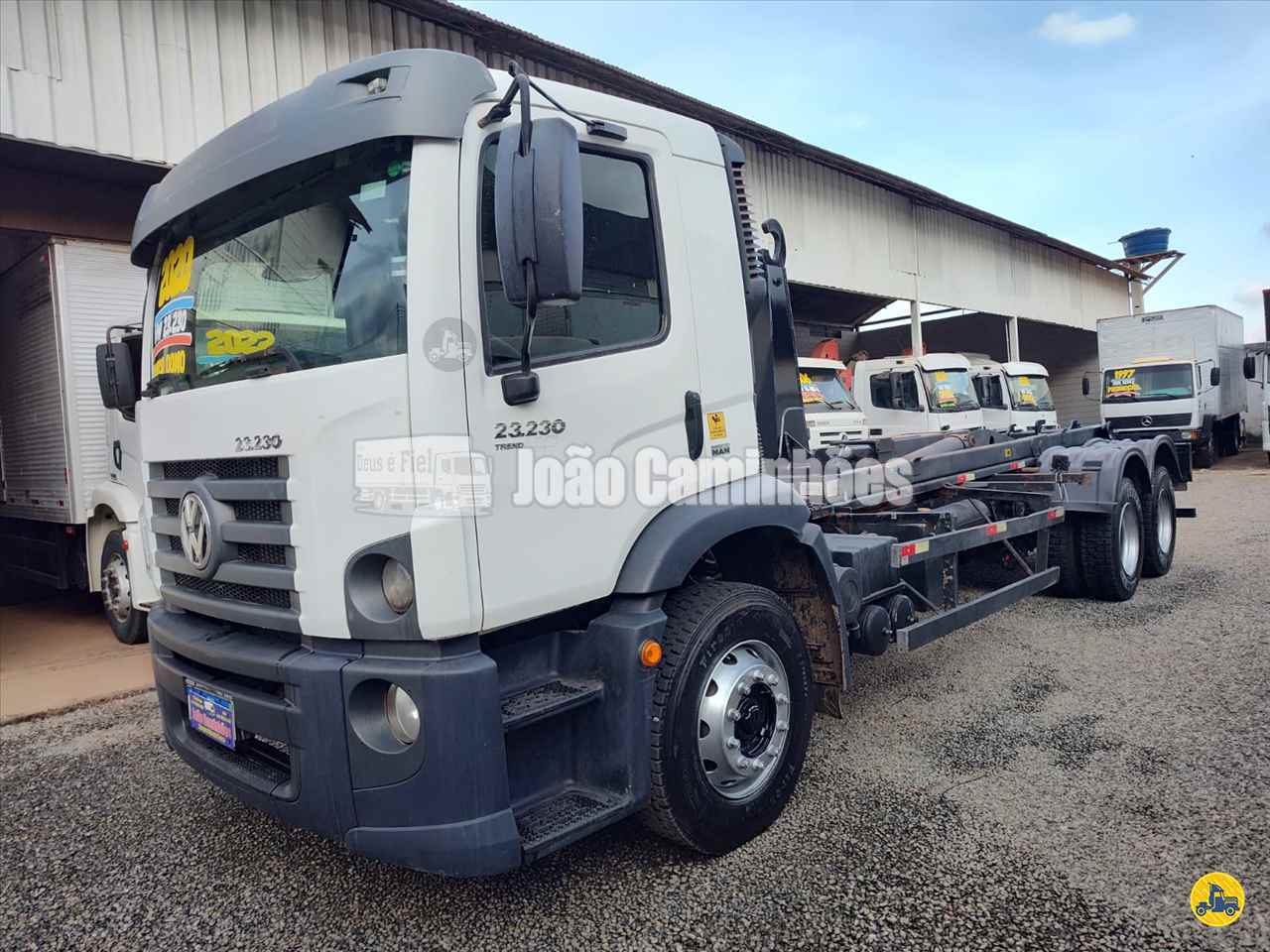 CAMINHAO VOLKSWAGEN VW 23230 Roll ON OFF Truck 6x2 João Caminhões BRASILIA DISTRITO FEDERAL DF