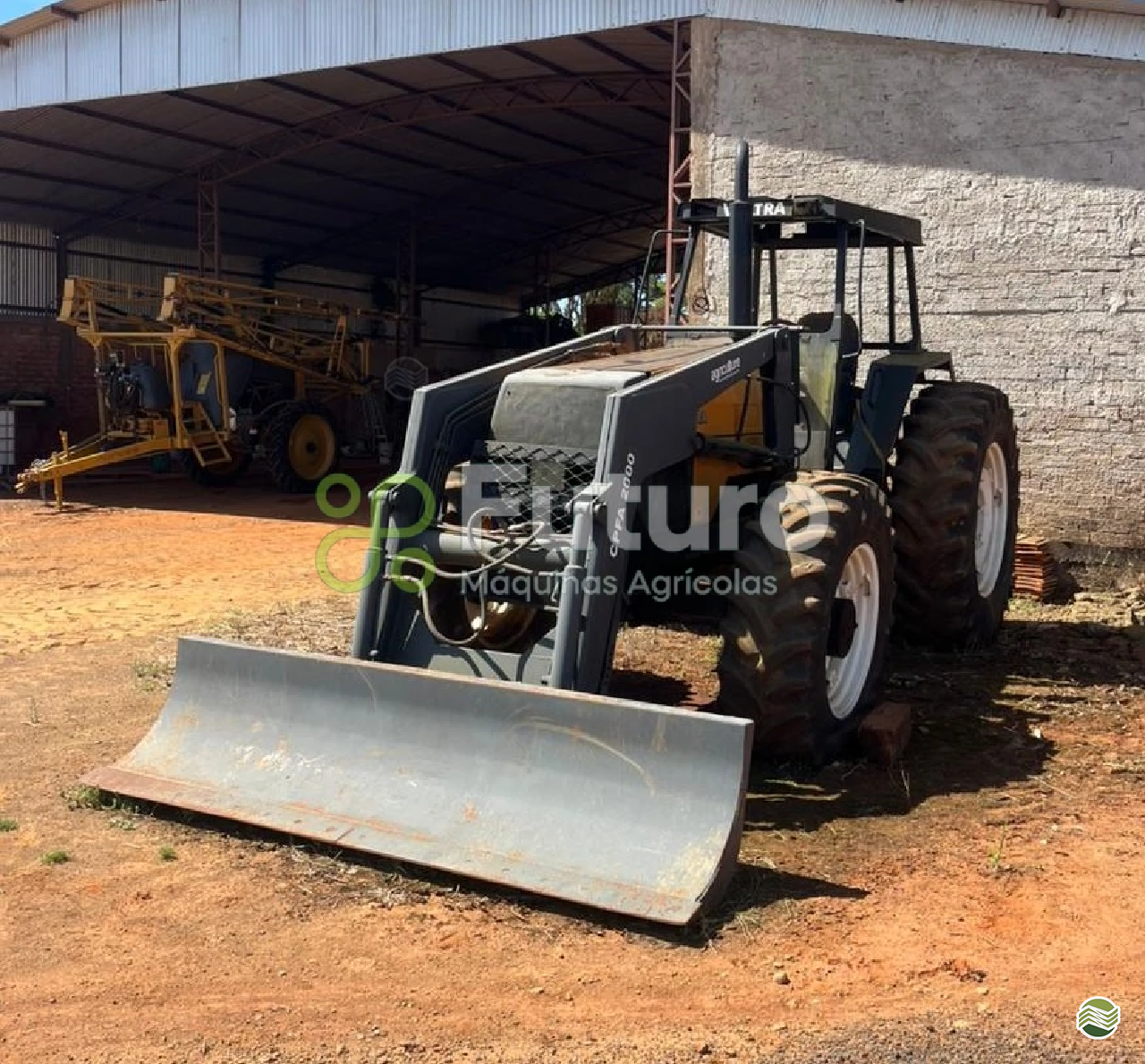 TRATOR VALTRA VALTRA 1580 Tração 4x4 Futuro Máquinas ITAJAI SANTA CATARINA SC