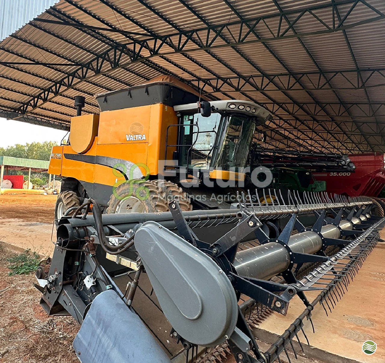 COLHEITADEIRA VALTRA VALTRA BC 7500 Futuro Máquinas ITAJAI SANTA CATARINA SC