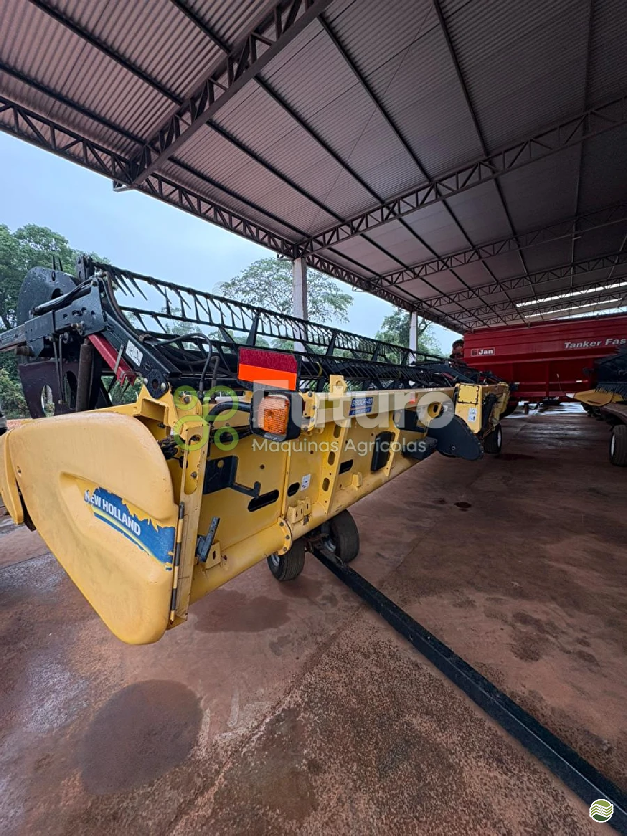 PLATAFORMA COLHEITADEIRA NEW HOLLAND SOJA Futuro Máquinas ITAJAI SANTA CATARINA SC