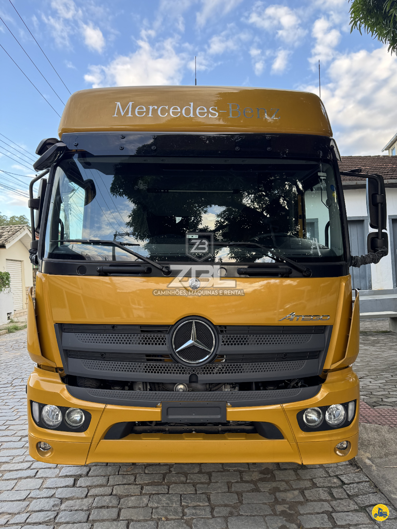 CAMINHAO MERCEDES-BENZ MB 3033 Chassis BiTruck 8x2 ZBL Caminhões CASTELO ESPÍRITO SANTO ES