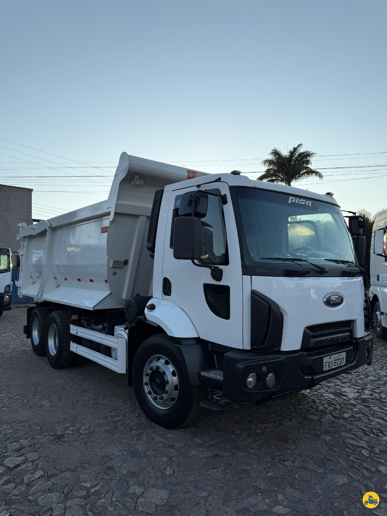 CAMINHAO FORD CARGO 3133