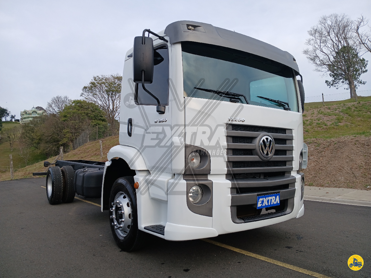 CAMINHAO VOLKSWAGEN VW 17250 Chassis Toco 4x2 Extra Caminhões CONCORDIA SANTA CATARINA SC