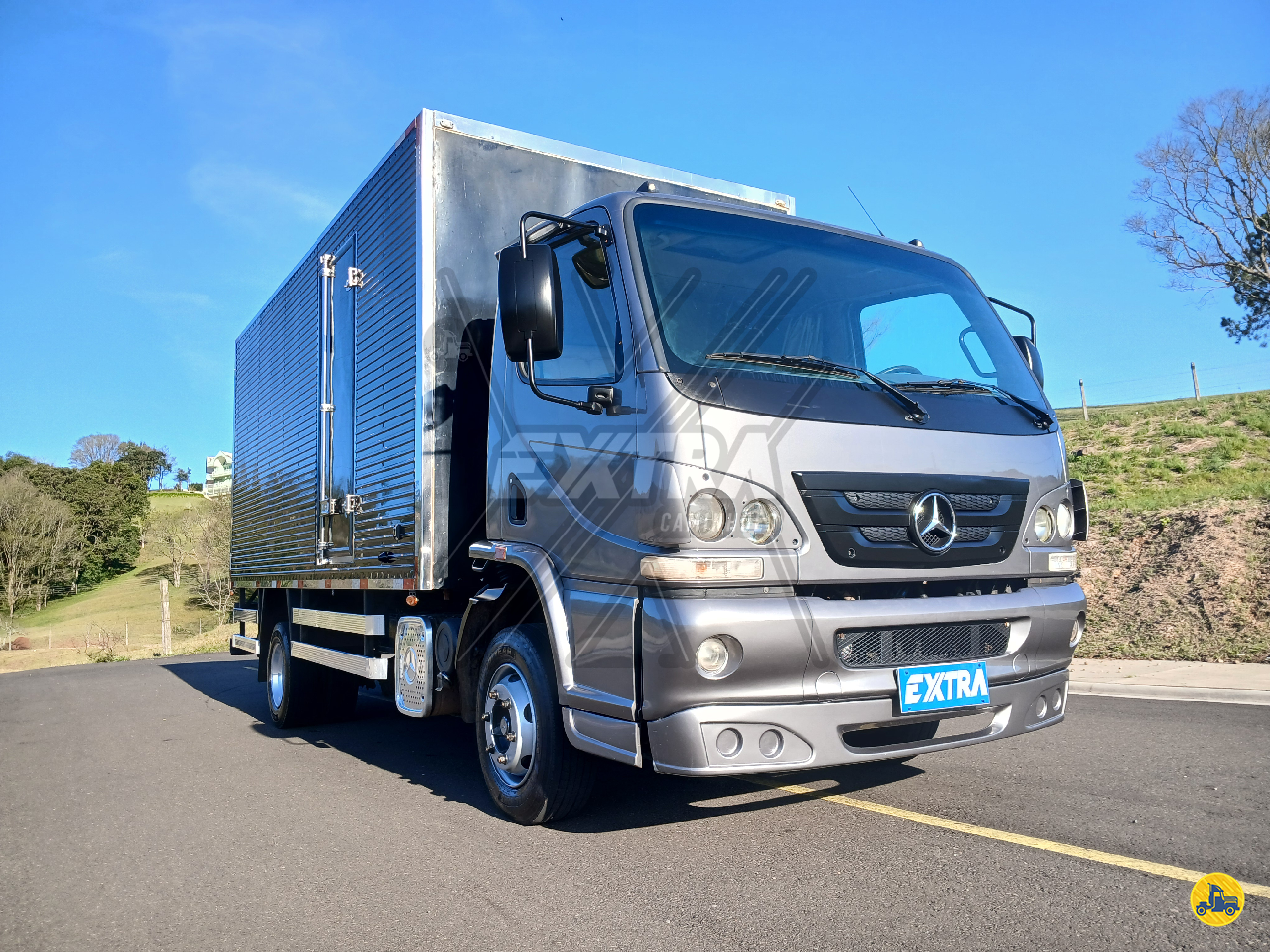 CAMINHAO MERCEDES-BENZ MB 1016 Baú Térmico 3/4 4x2 Extra Caminhões CONCORDIA SANTA CATARINA SC