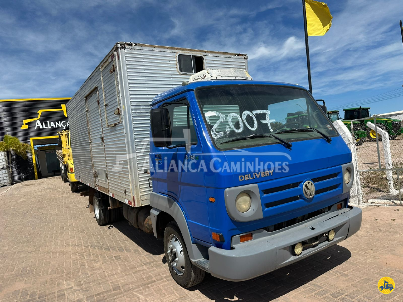 CAMINHAO VOLKSWAGEN VW 8150 Baú Furgão Toco 4x2 Aliança Caminhões e Máquinas LUIS EDUARDO MAGALHAES BAHIA BA