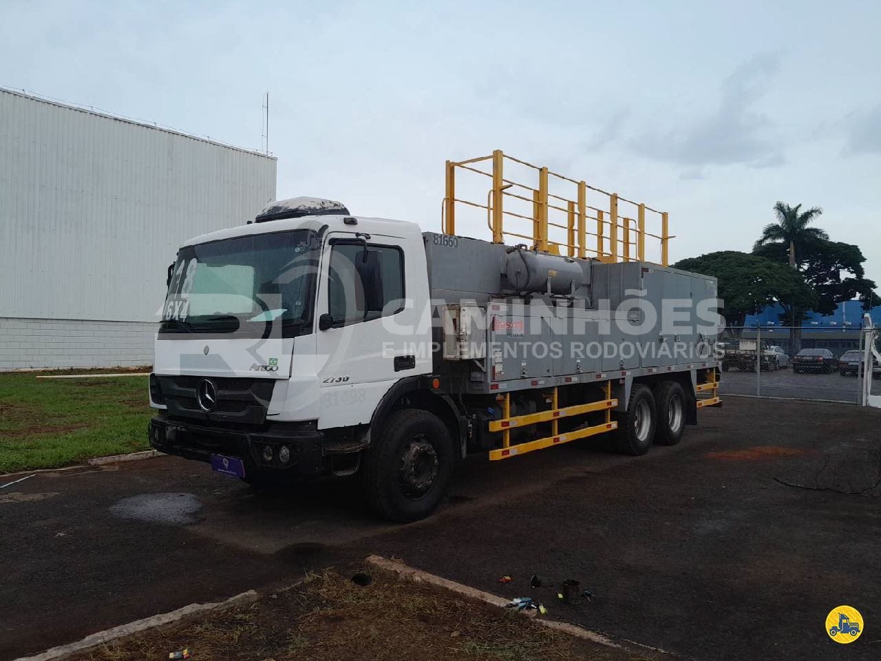 CAMINHAO MERCEDES-BENZ MB 2730 Comboio Truck 6x4 RL Caminhões  RIO VERDE GOIAS GO