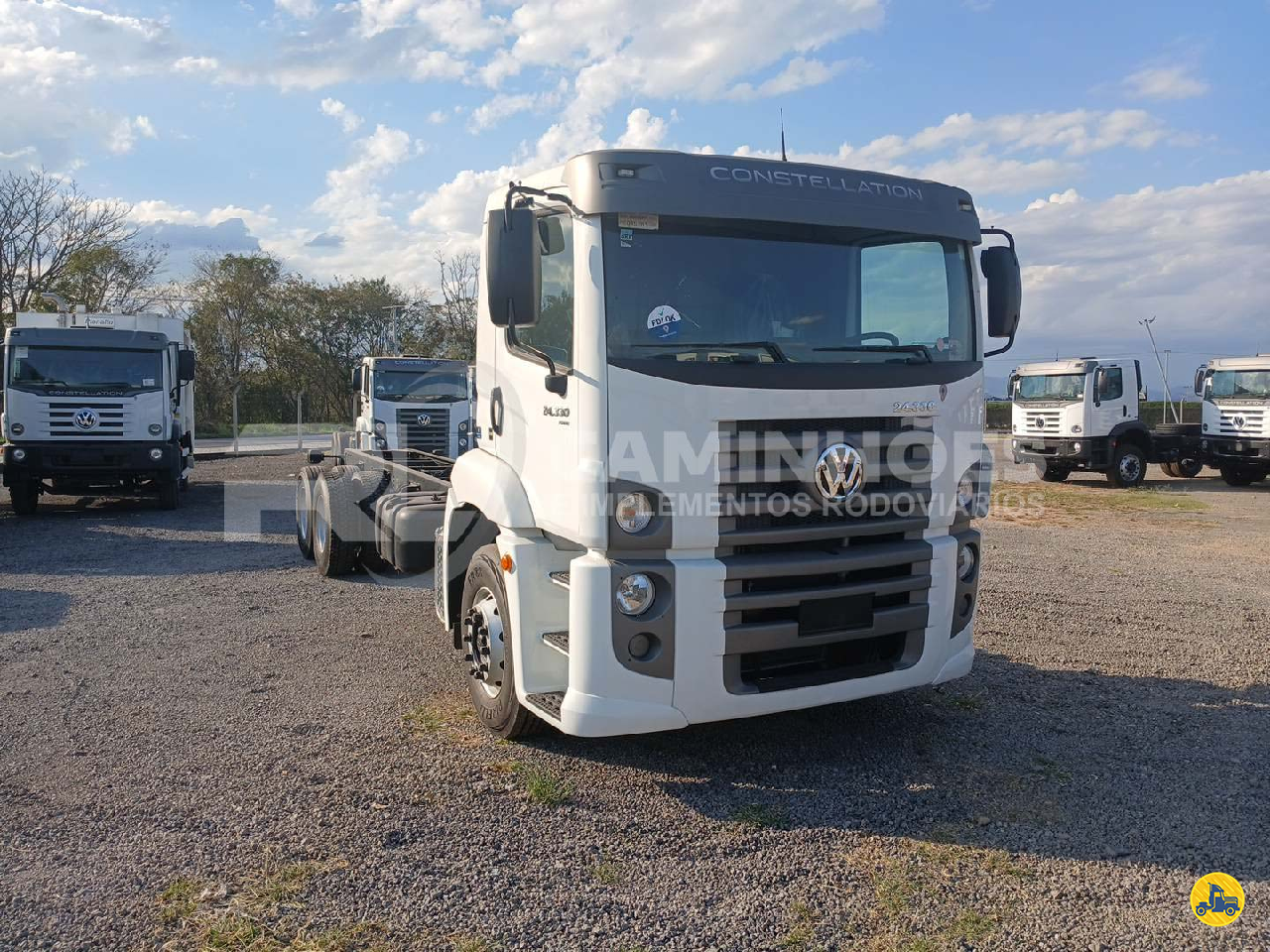 CAMINHAO VOLKSWAGEN VW 24330 Chassis Cavalo 6x2 RL Caminhões  RIO VERDE GOIAS GO