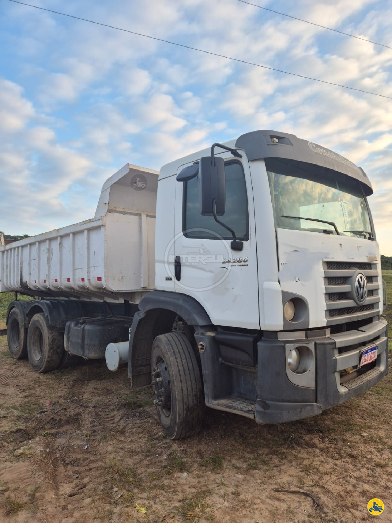 CAMINHAO VOLKSWAGEN VW 24280 Caçamba Basculante Truck 6x2 Intersul Caminhões SAO PAULO SÃO PAULO SP