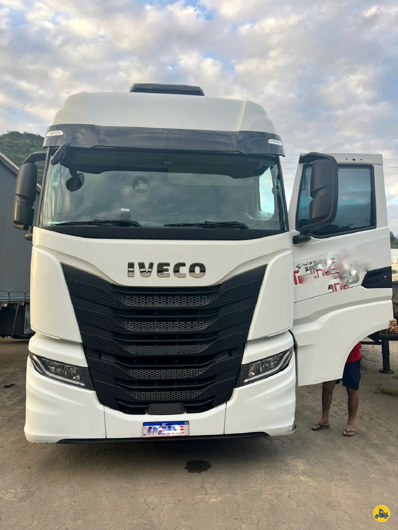CAMINHAO IVECO S-WAY 540 Cavalo Mecânico Traçado 6x4 Intersul Caminhões SAO PAULO SÃO PAULO SP